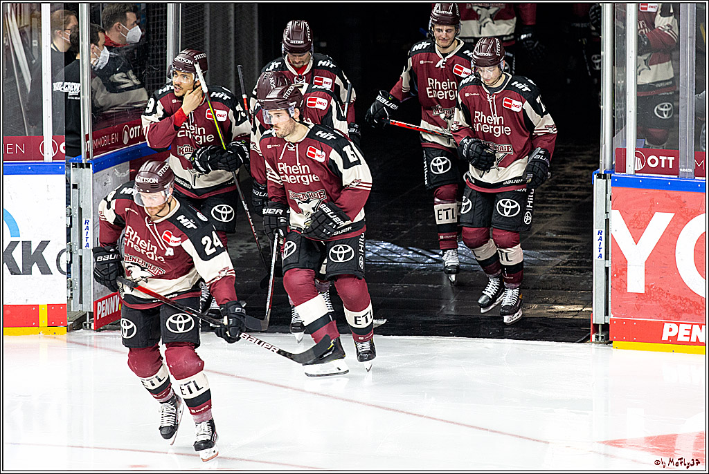 PENNY DEL;  Koelner Haie - Krefeld Pinguine; Koeln, 28.02.2021